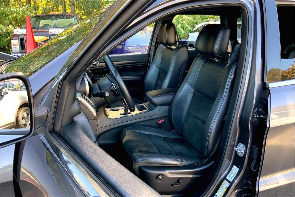 used 2014 Jeep Grand Cherokee car, priced at $11,995