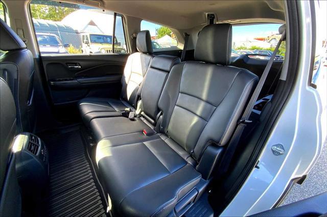 used 2022 Honda Pilot car, priced at $27,899