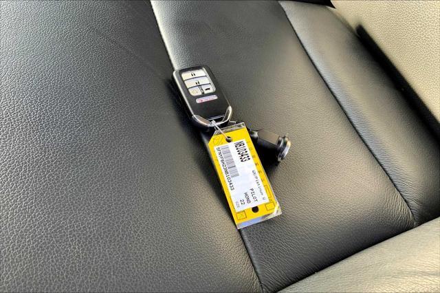 used 2022 Honda Pilot car, priced at $27,899