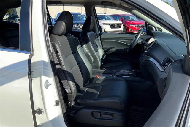 used 2022 Honda Pilot car, priced at $27,899