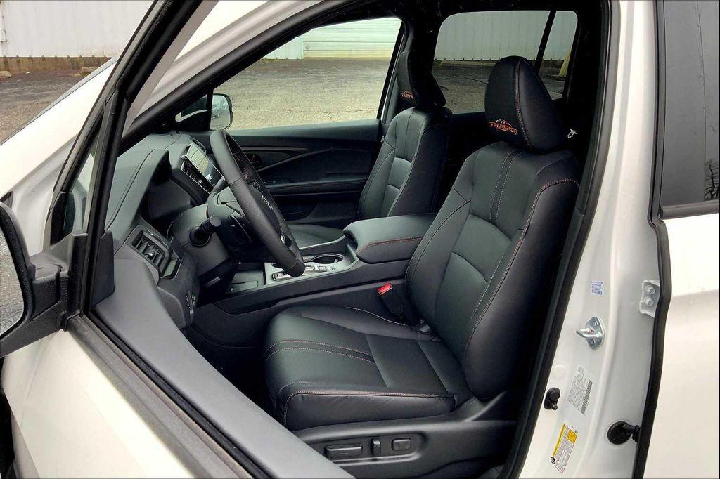 new 2025 Honda Ridgeline car, priced at $45,535