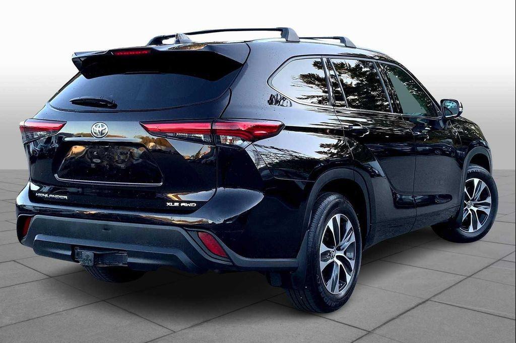 used 2021 Toyota Highlander car, priced at $30,955