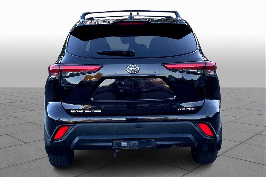 used 2021 Toyota Highlander car, priced at $30,955