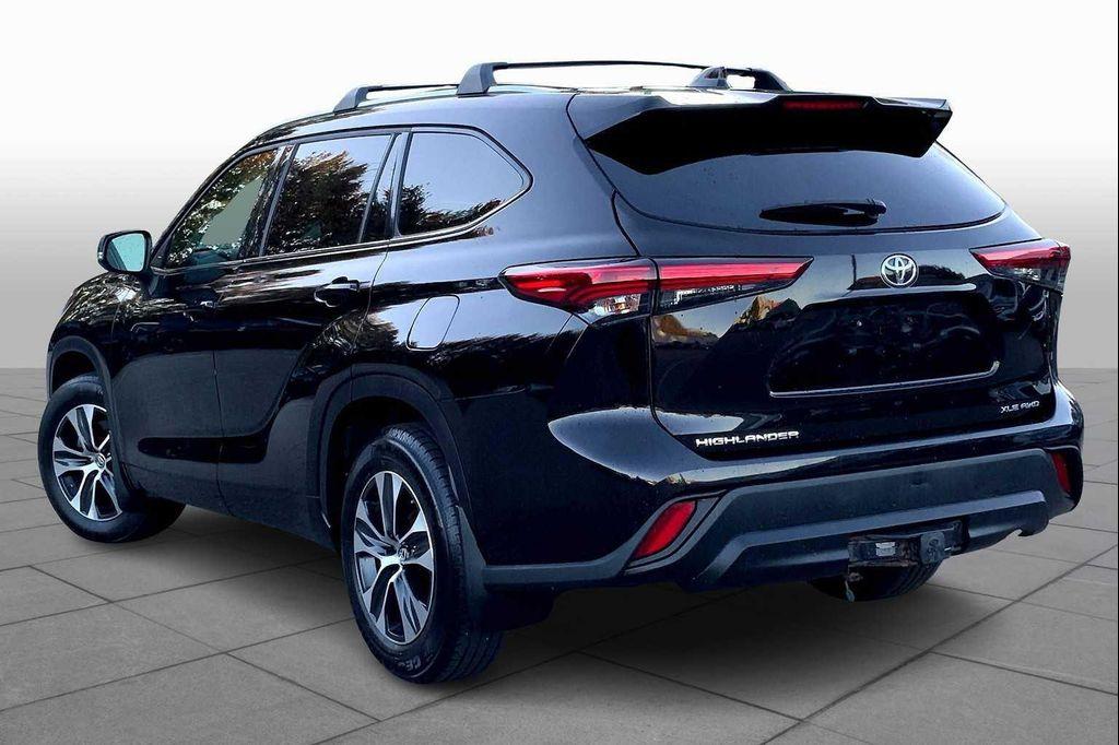 used 2021 Toyota Highlander car, priced at $30,955