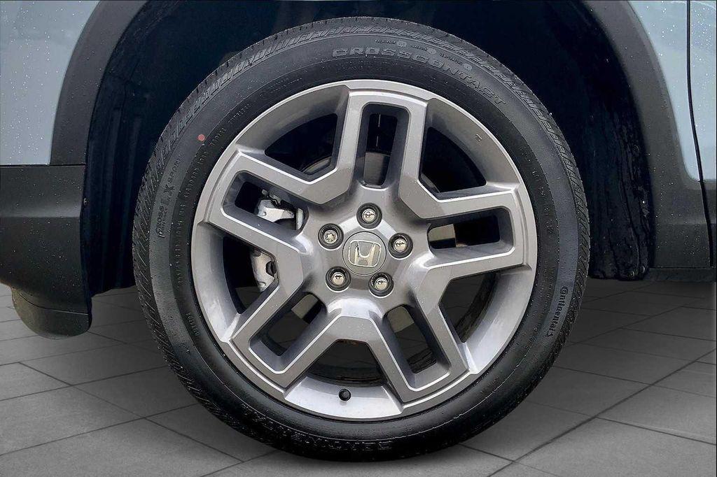 used 2022 Honda Passport car, priced at $33,995
