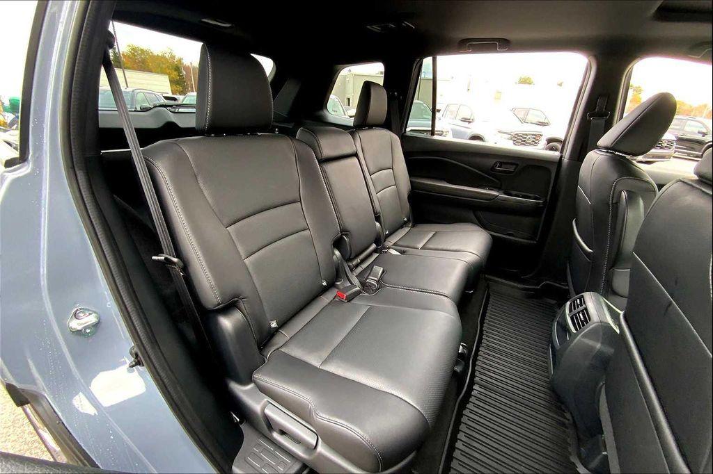 used 2022 Honda Passport car, priced at $33,995