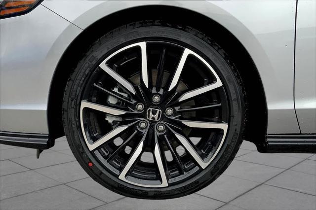 new 2025 Honda Accord Hybrid car, priced at $40,450