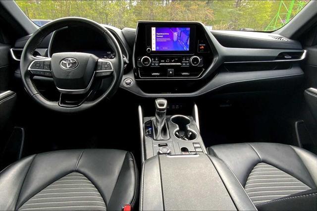 used 2023 Toyota Highlander car, priced at $41,495