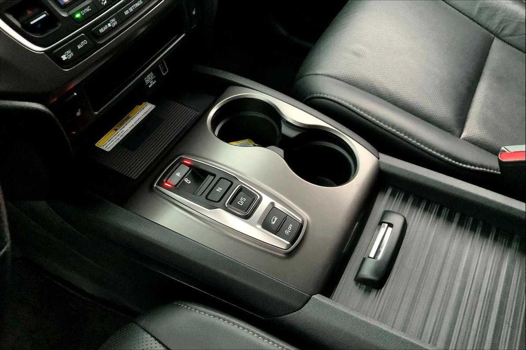 used 2023 Honda Passport car, priced at $35,002