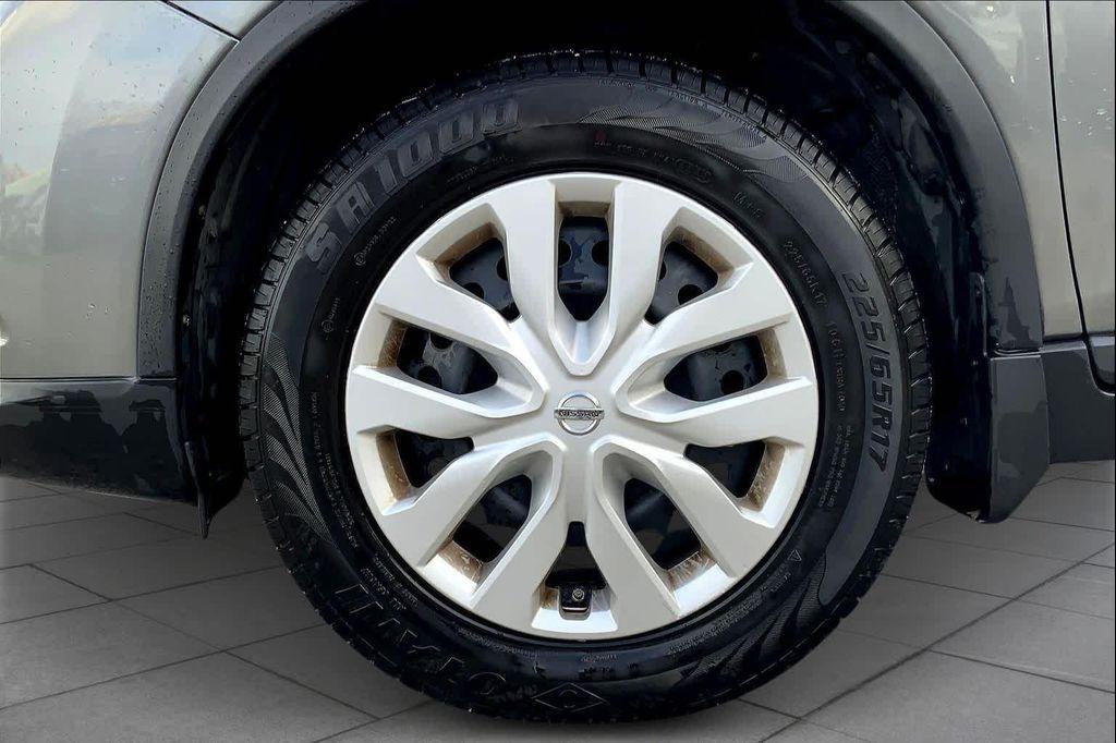 used 2015 Nissan Rogue car, priced at $10,660