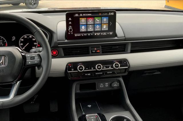 new 2025 Honda Pilot car, priced at $51,780