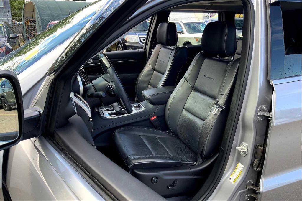 used 2020 Jeep Grand Cherokee car, priced at $26,830
