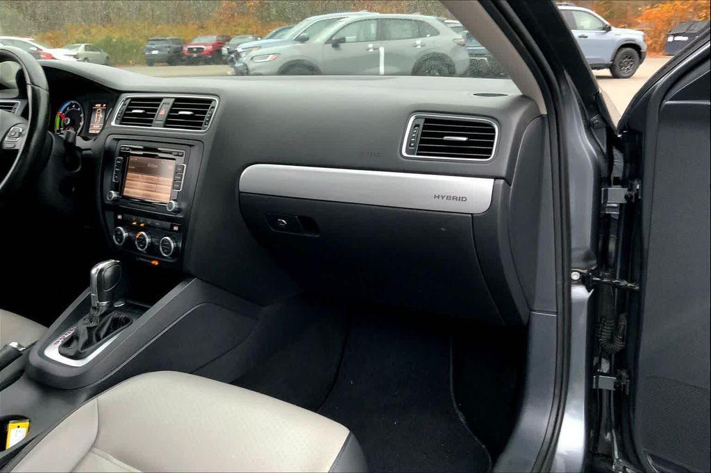 used 2013 Volkswagen Jetta Hybrid car, priced at $6,500