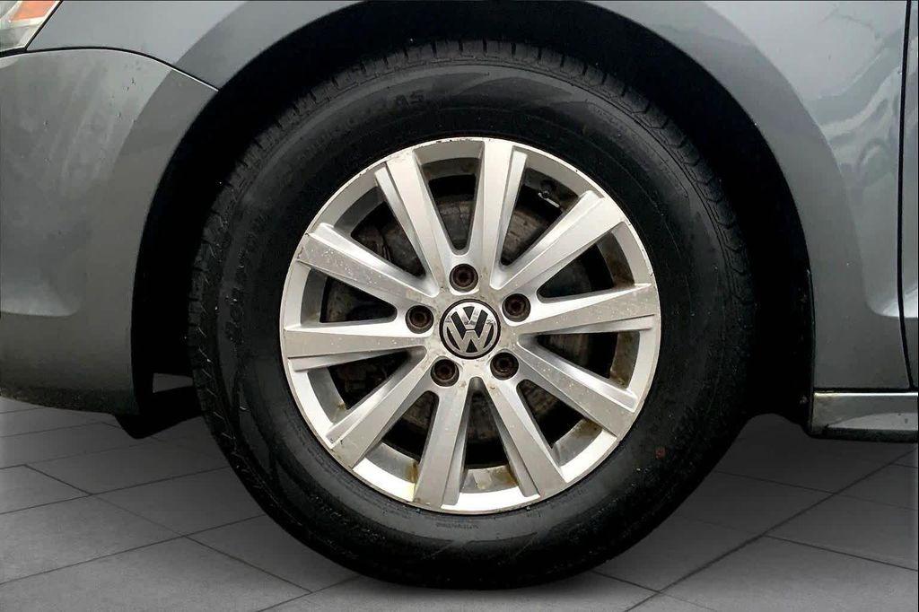 used 2013 Volkswagen Jetta Hybrid car, priced at $6,500