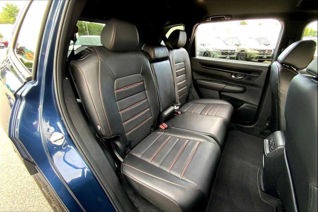 used 2025 Honda CR-V Hybrid car, priced at $38,435