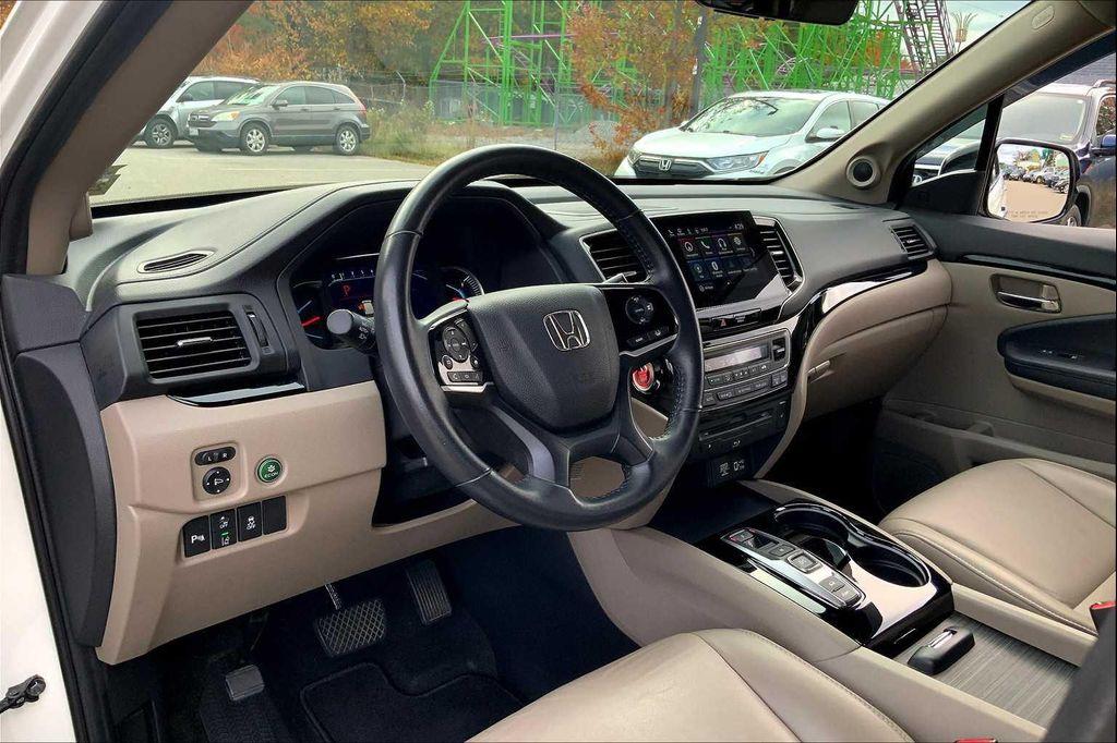 used 2019 Honda Pilot car, priced at $32,353