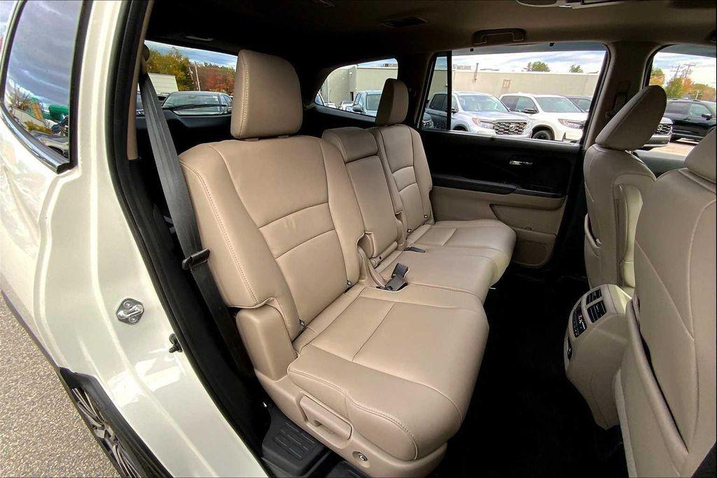 used 2019 Honda Pilot car, priced at $32,353
