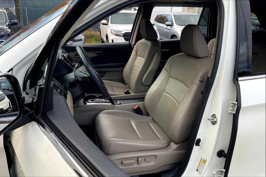 used 2019 Honda Pilot car, priced at $32,353