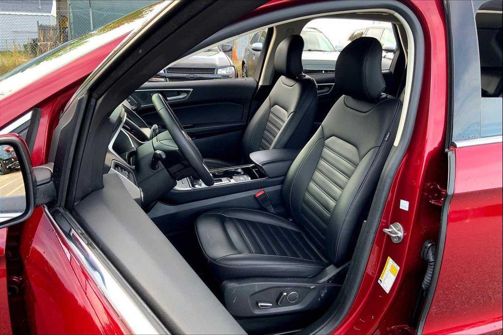 used 2019 Ford Edge car, priced at $14,387