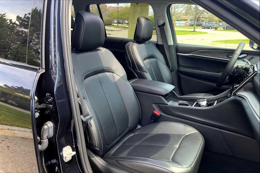 used 2024 Jeep Grand Cherokee L car, priced at $34,337