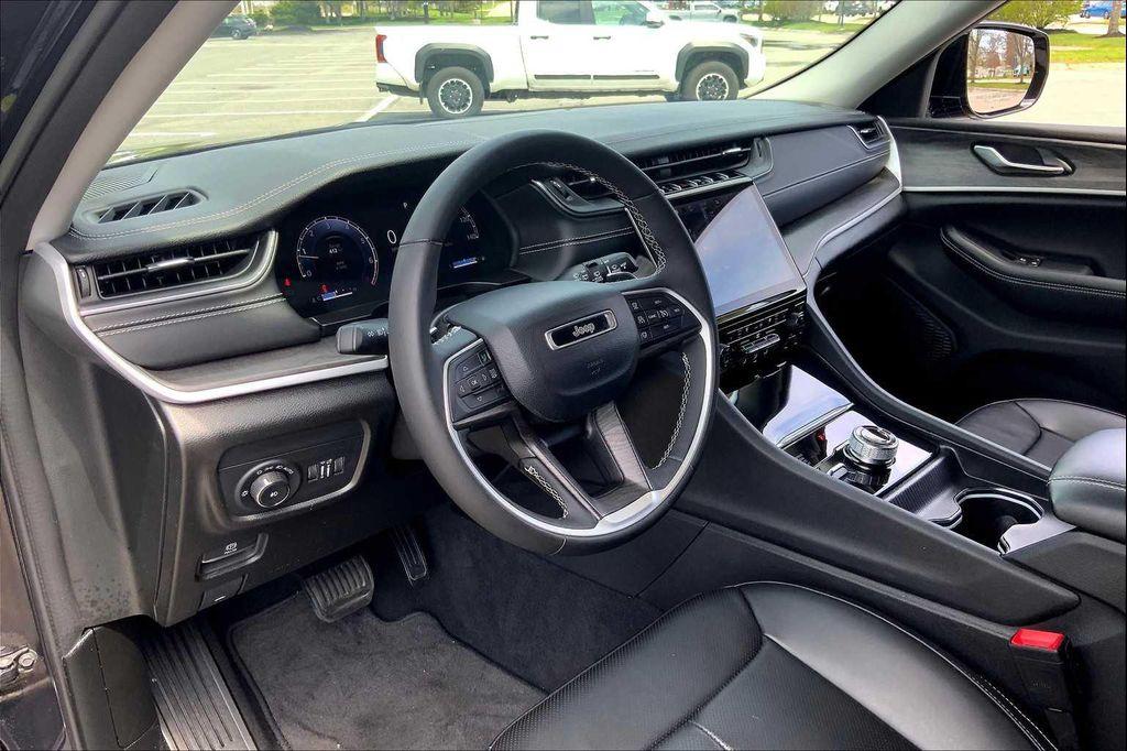 used 2024 Jeep Grand Cherokee L car, priced at $34,337
