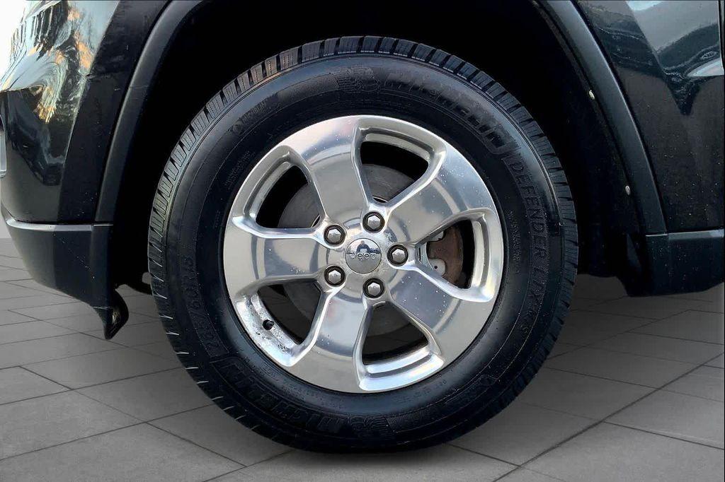 used 2013 Jeep Grand Cherokee car, priced at $8,667