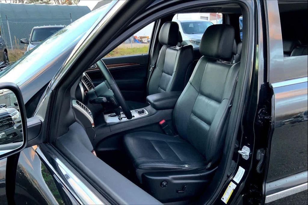 used 2013 Jeep Grand Cherokee car, priced at $8,667