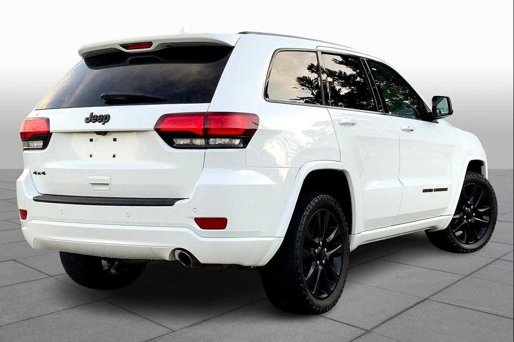 used 2018 Jeep Grand Cherokee car, priced at $14,399