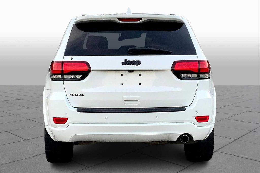used 2018 Jeep Grand Cherokee car, priced at $14,399