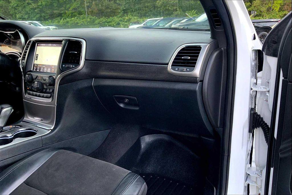 used 2018 Jeep Grand Cherokee car, priced at $14,399