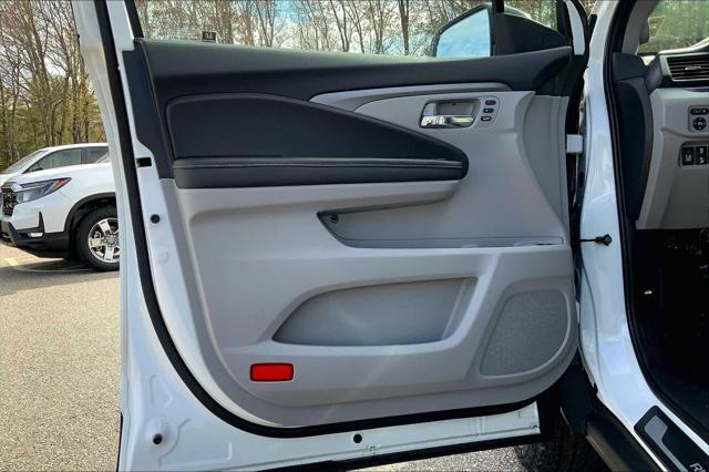 new 2025 Honda Ridgeline car, priced at $47,330