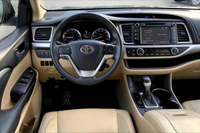 used 2015 Toyota Highlander car, priced at $18,211