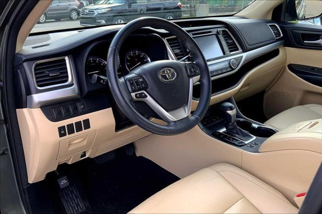 used 2015 Toyota Highlander car, priced at $18,211