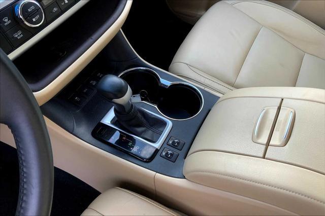 used 2015 Toyota Highlander car, priced at $18,211