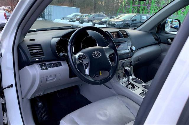 used 2011 Toyota Highlander car, priced at $8,495