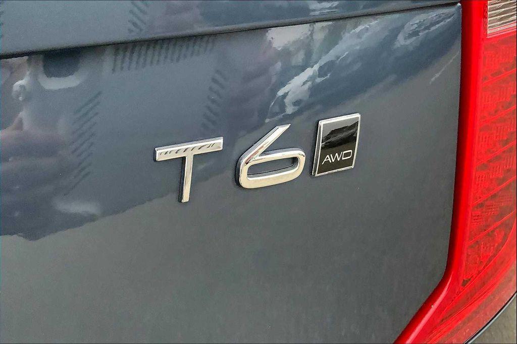 used 2022 Volvo XC90 car, priced at $43,998