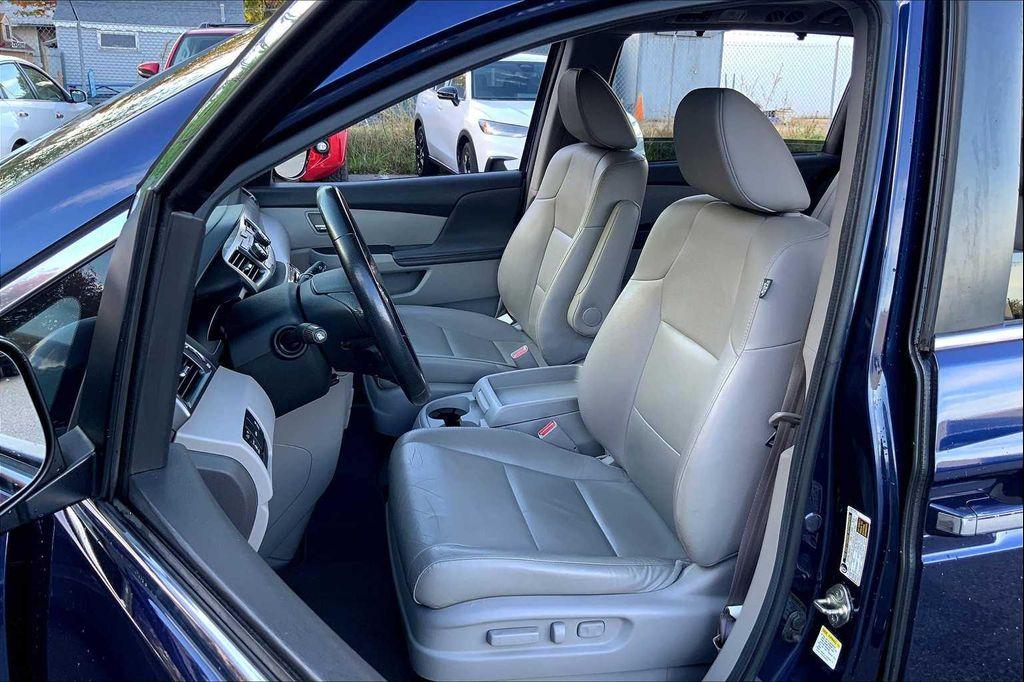 used 2014 Honda Odyssey car, priced at $13,995