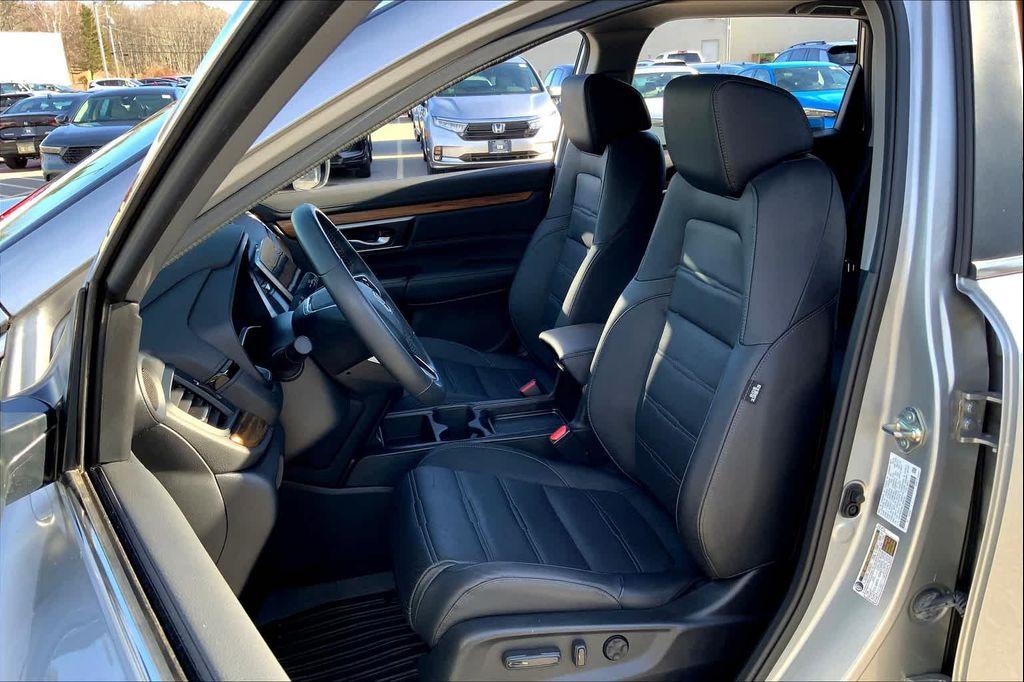 used 2020 Honda CR-V car, priced at $27,213