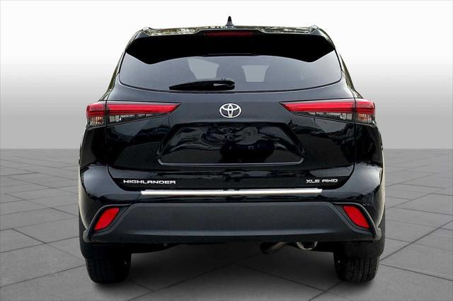 used 2020 Toyota Highlander car, priced at $27,995