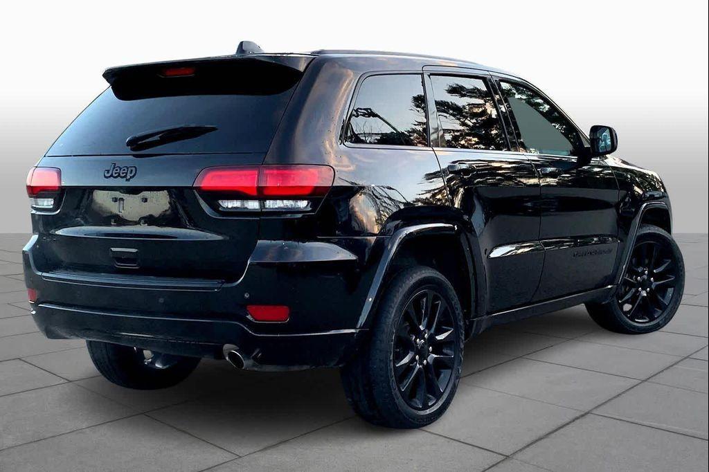 used 2018 Jeep Grand Cherokee car, priced at $13,828