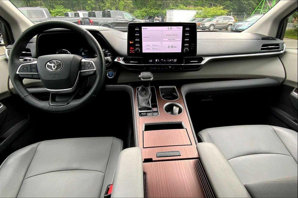 used 2022 Toyota Sienna car, priced at $37,600