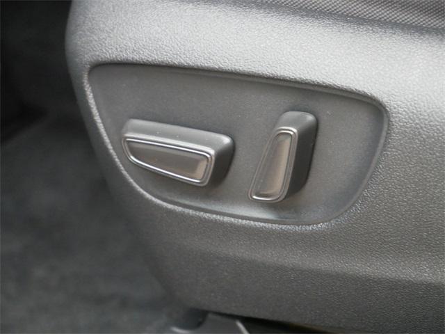 used 2020 Toyota Highlander car, priced at $27,897