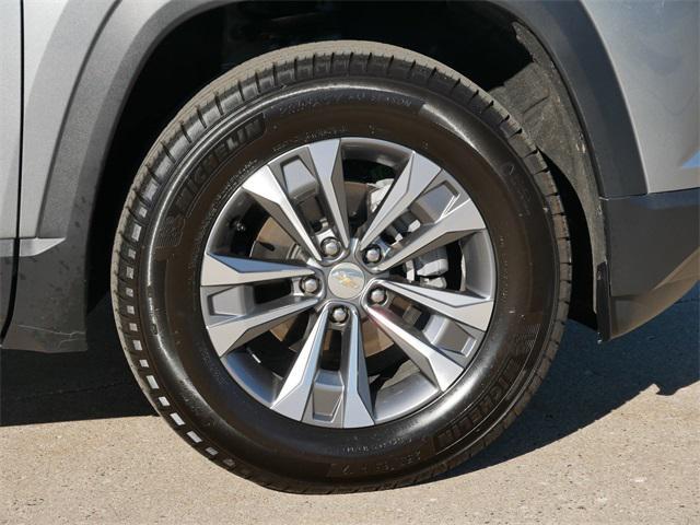 new 2026 Chevrolet Equinox car, priced at $32,495