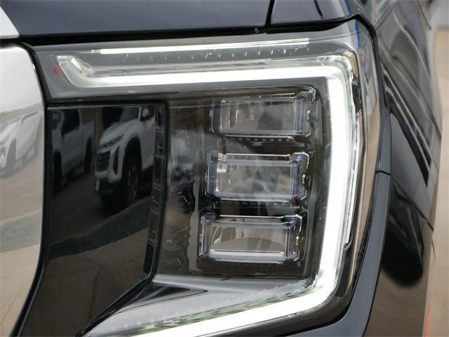used 2024 GMC Yukon XL car, priced at $75,997