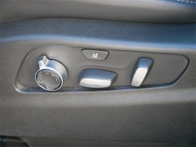 used 2021 Cadillac XT4 car, priced at $19,997