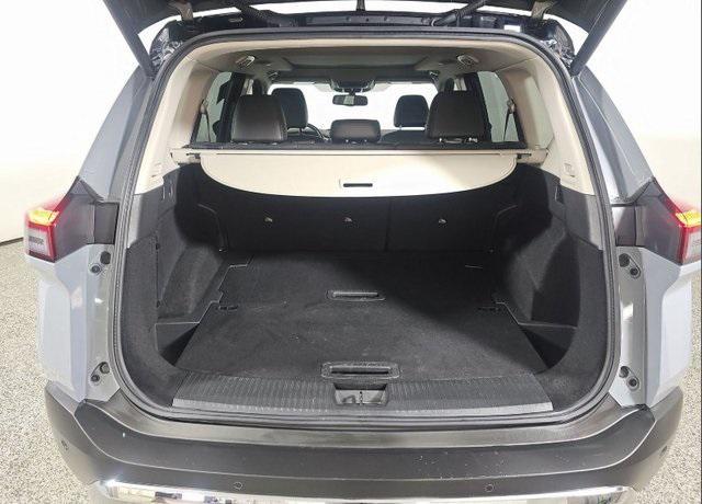 used 2021 Nissan Rogue car, priced at $27,497
