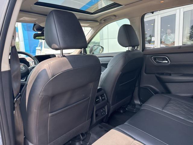 used 2021 Nissan Rogue car, priced at $27,497