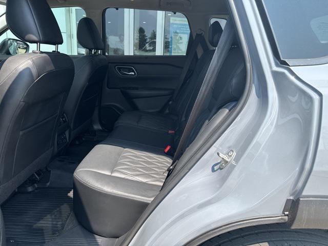 used 2021 Nissan Rogue car, priced at $27,497