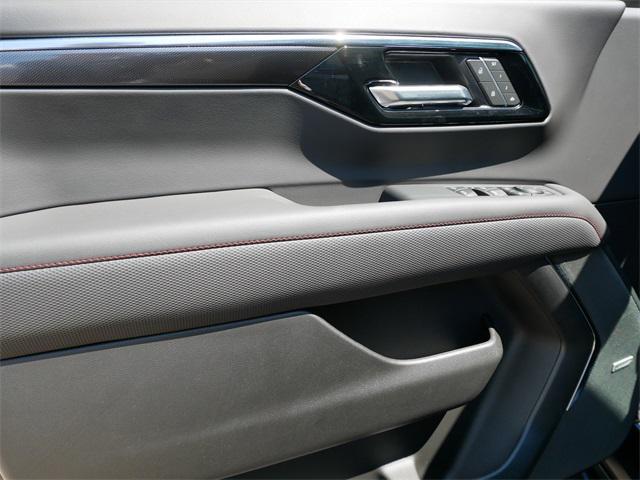 new 2025 Chevrolet Suburban car, priced at $78,960