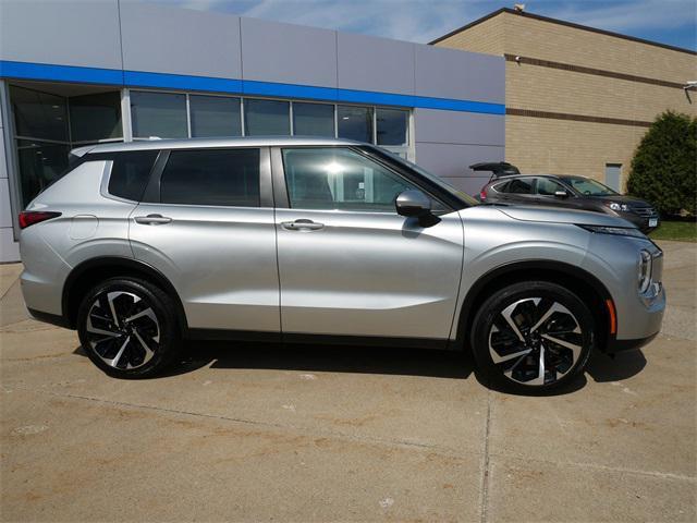 used 2023 Mitsubishi Outlander car, priced at $23,397